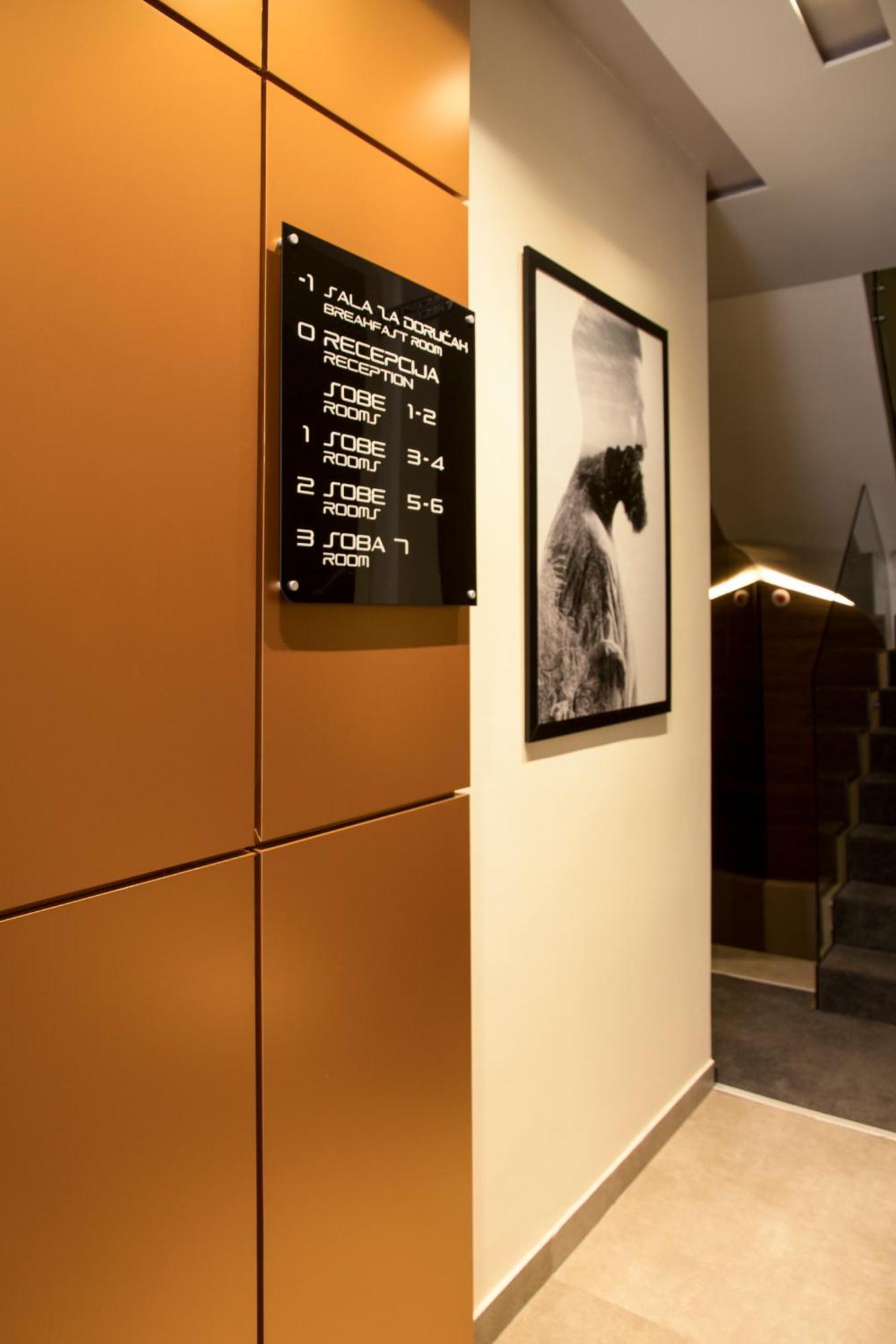 Boutique 25H By Eva Stay 018 Nis Exterior foto