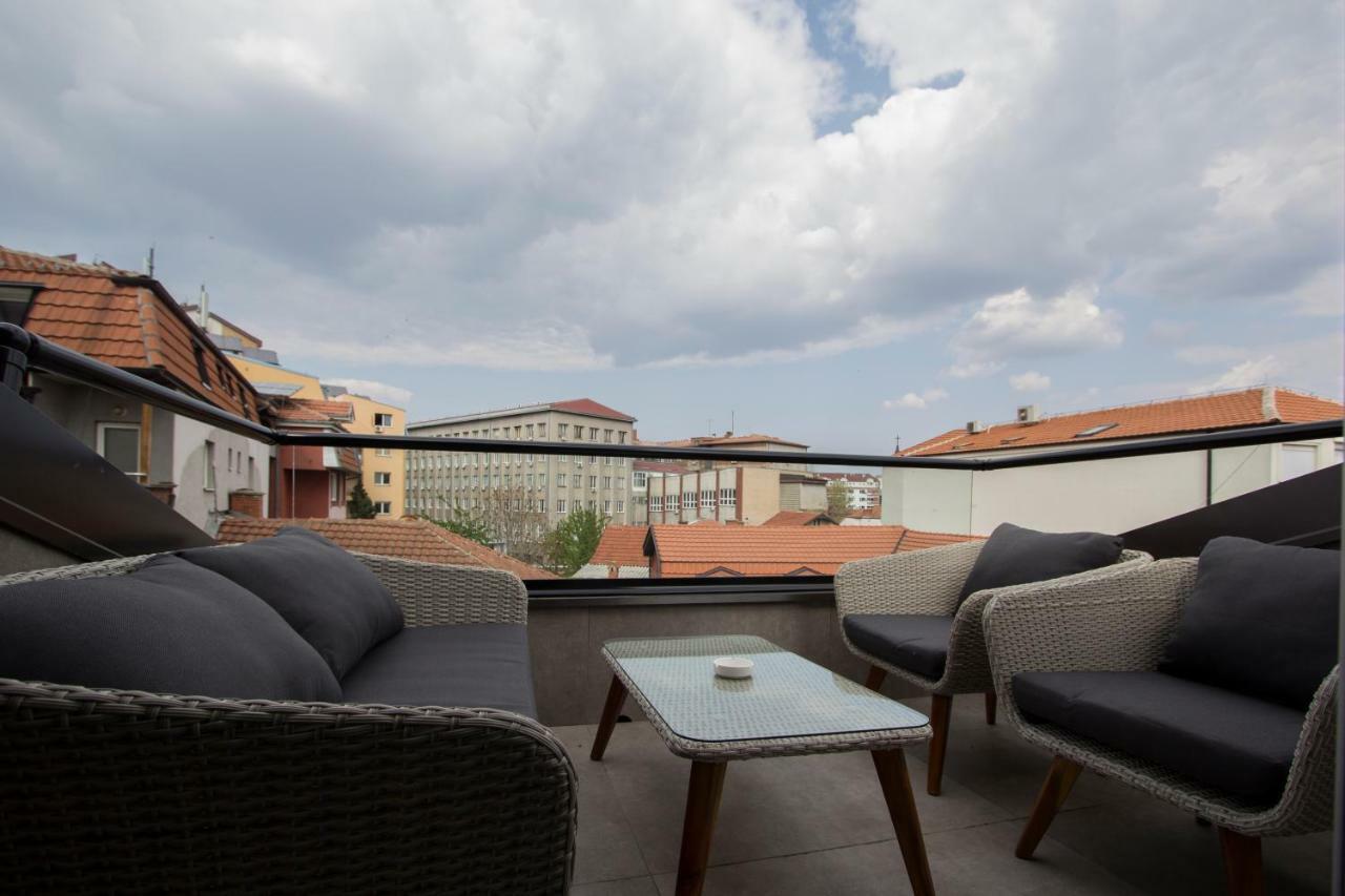 Boutique 25H By Eva Stay 018 Nis Exterior foto